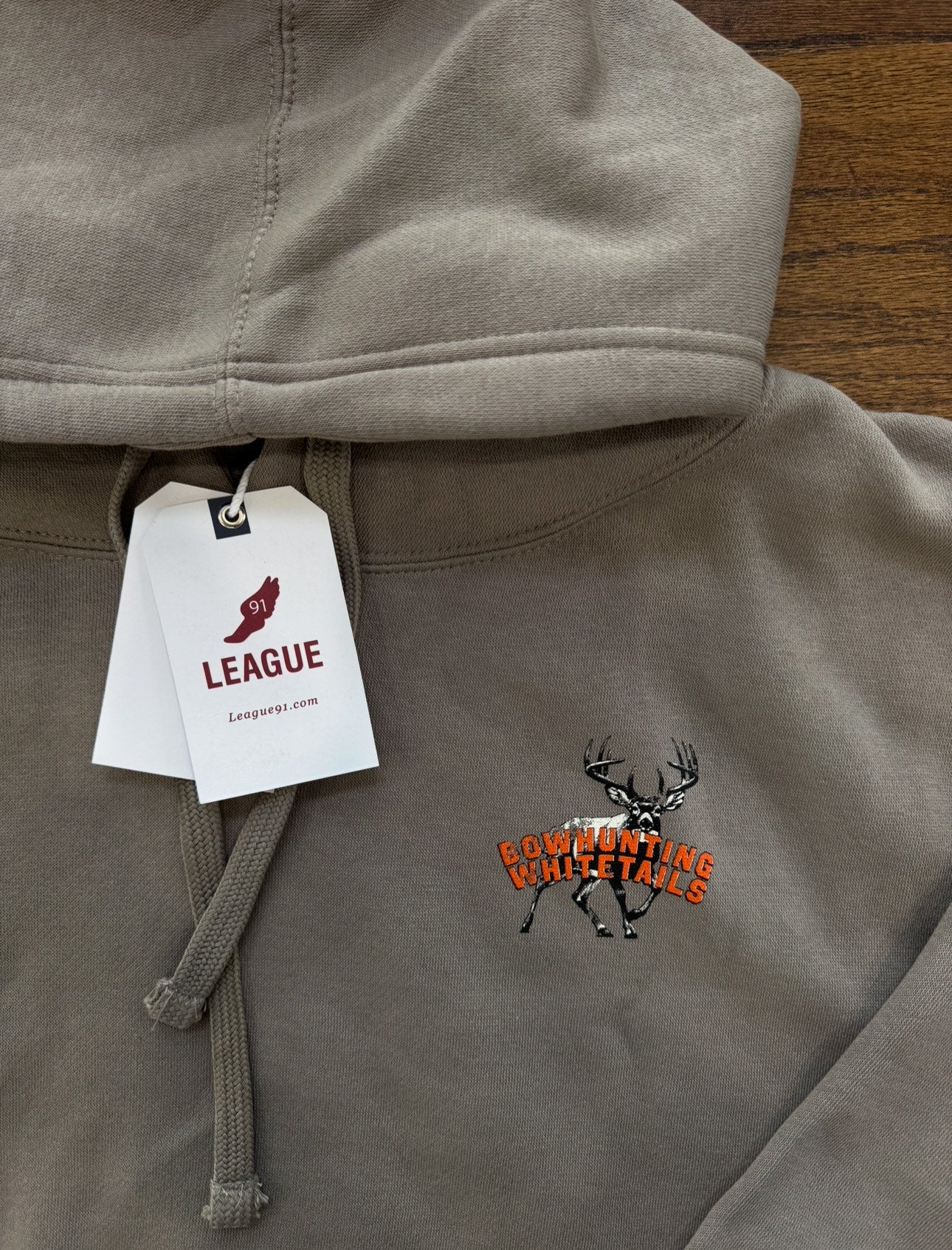 Bowhunting Whitetails Hoodie (Old Style)