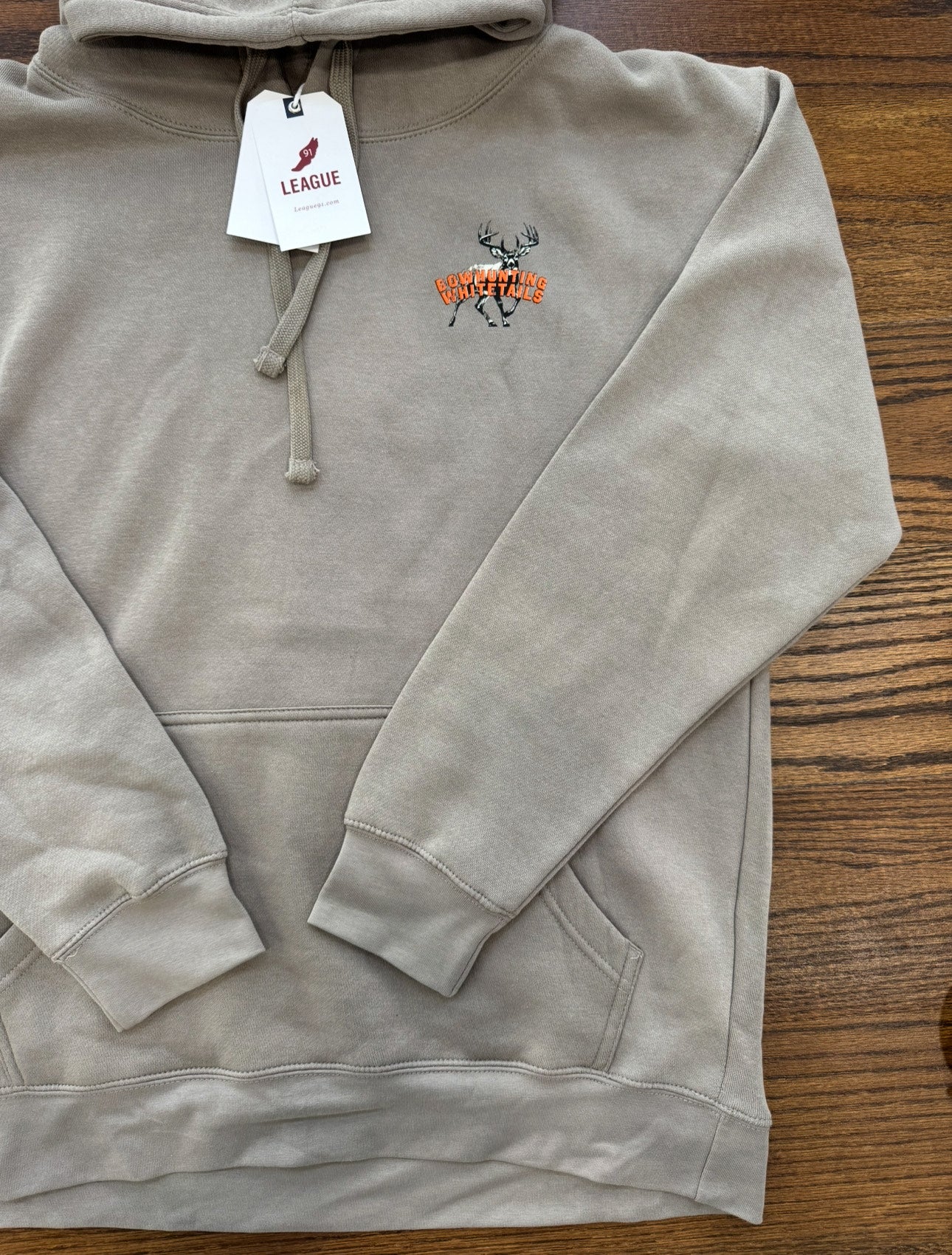 Bowhunting Whitetails Hoodie (Old Style)